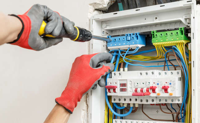 Tableaux et installations neuves Antibes Électricité Compagnoni